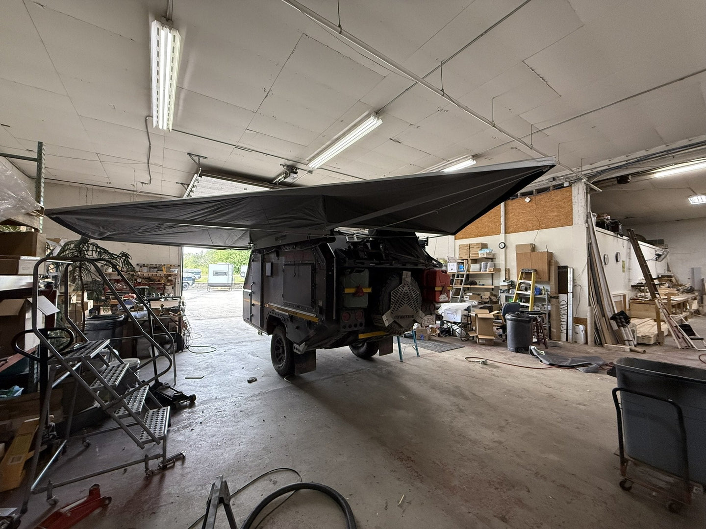 BunduAwn 360 installed on Conqueror trailer at BundutecUSA