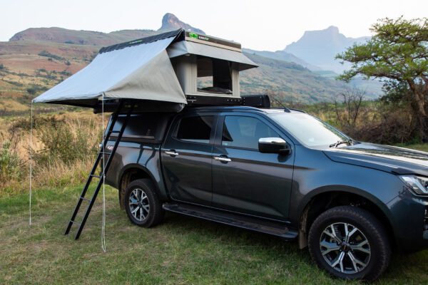 BunduTec ladder/entrance cover enclosing tent ladder