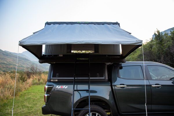 BunduTec BunduCover ladder and entrance cover on BunduTop roof top tent