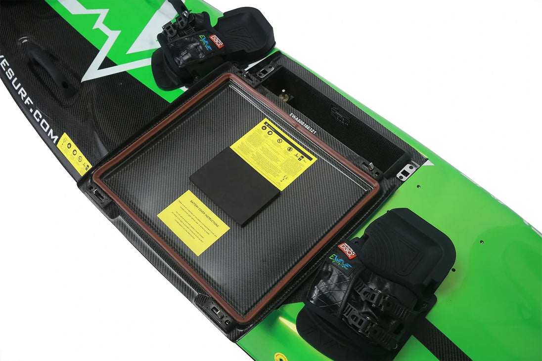 EWAVE V2-6000 jetboard open battery compartment with lid